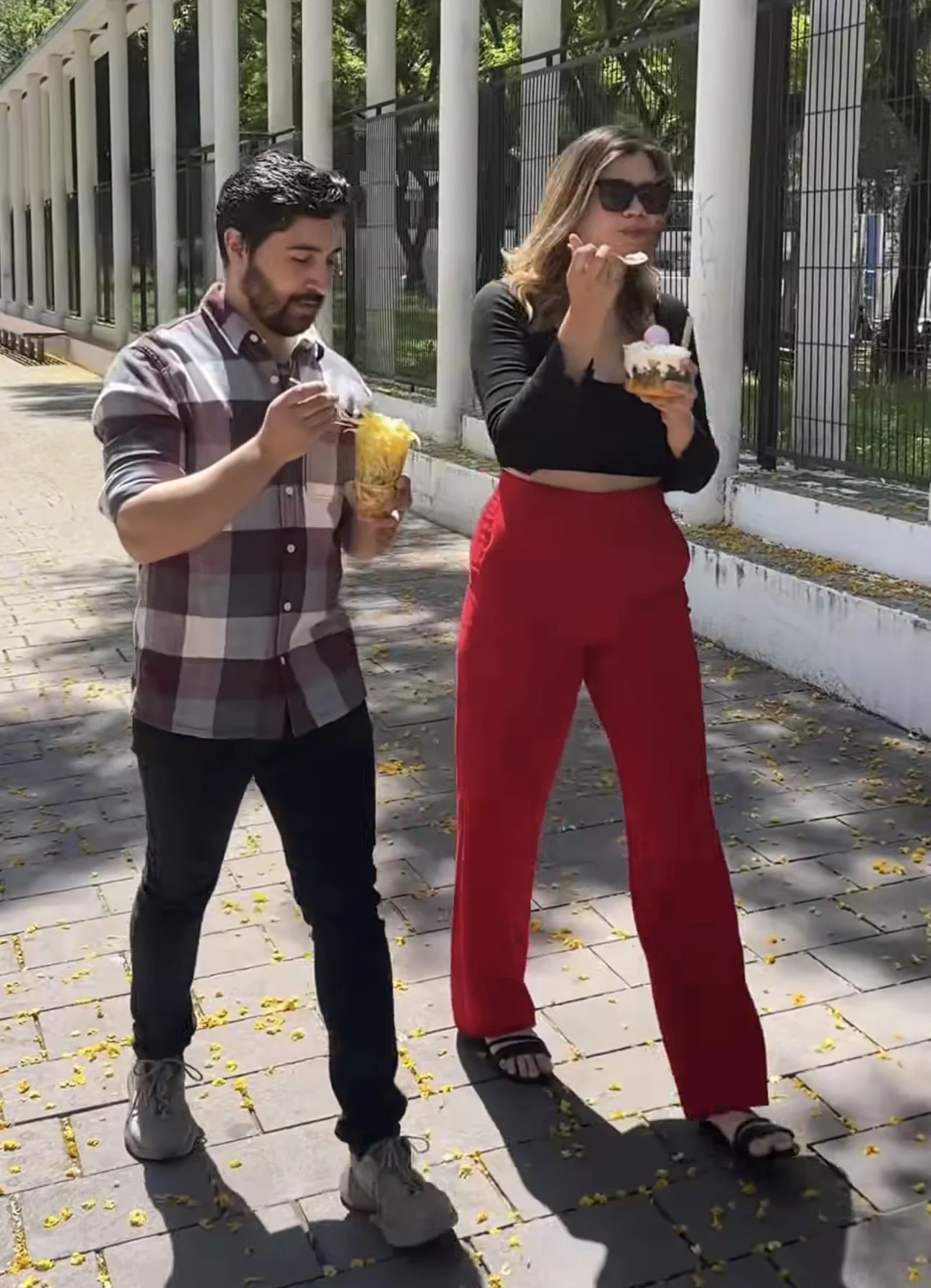 María y el equipo de Mangolé